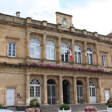 Appt "Coeur Moulinois" Apartman Moulins  Kültér fotó